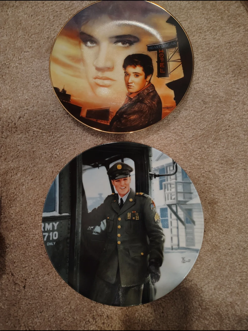 Elvis Presley Collectible Wall Plate - Multi-Color